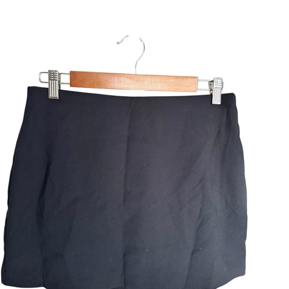Abercrombie & Fitch -  NWT Scarlett Ultra High Rise Mini Skirt Skort Black Sz M - Picture 5 of 9